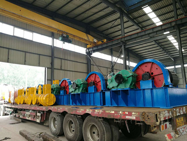 固定卷扬式启闭机