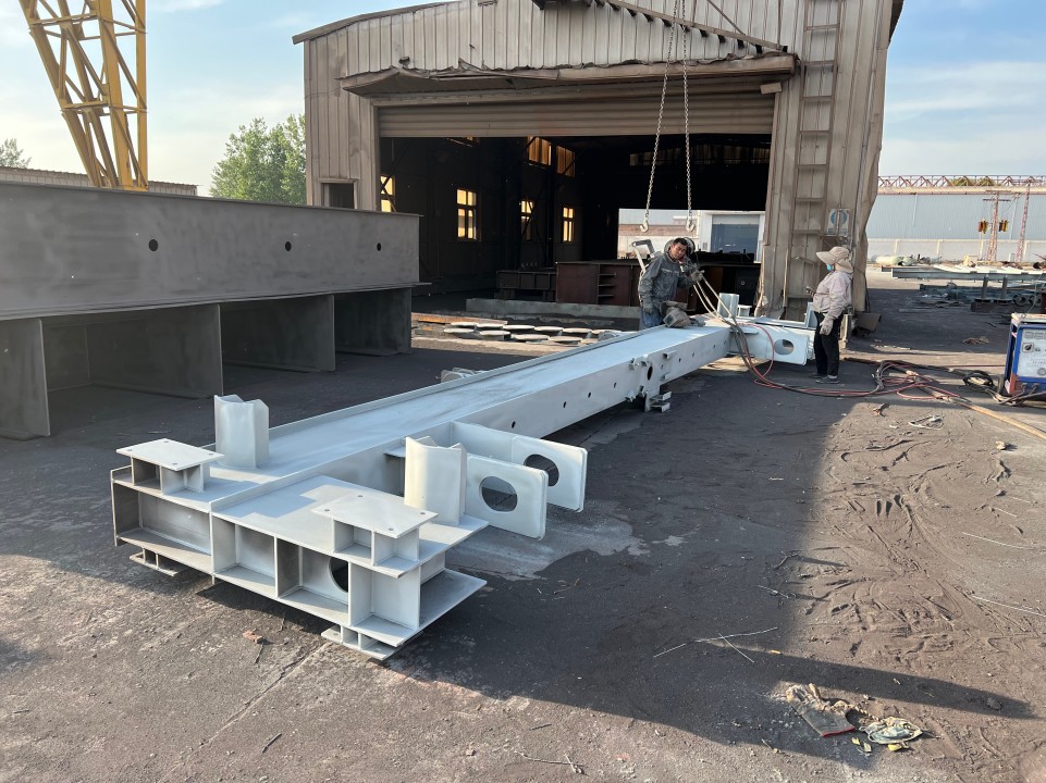 坝顶门机及移动式启闭机